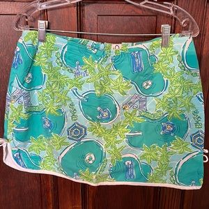 Lilly Pulitzer pool motif skort with trim size 8